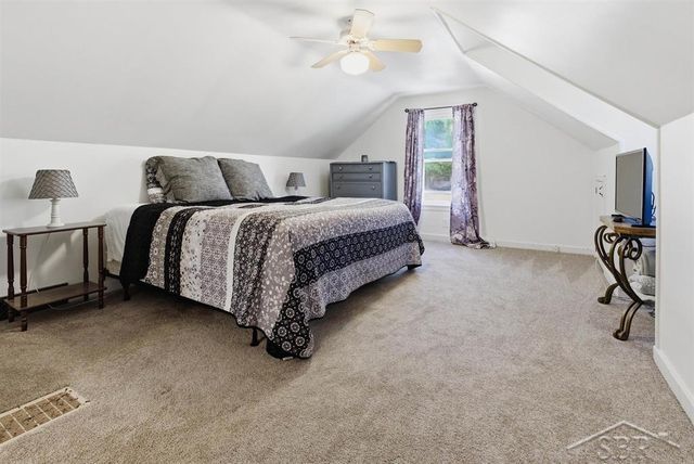306 E Sugnet Road, Midland, MI 48642