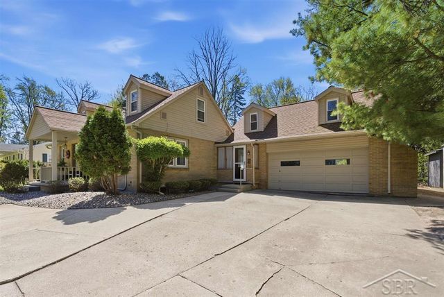 306 E Sugnet Road, Midland, MI 48642