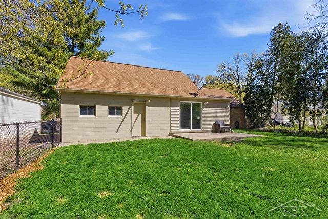306 E Sugnet Road, Midland, MI 48642