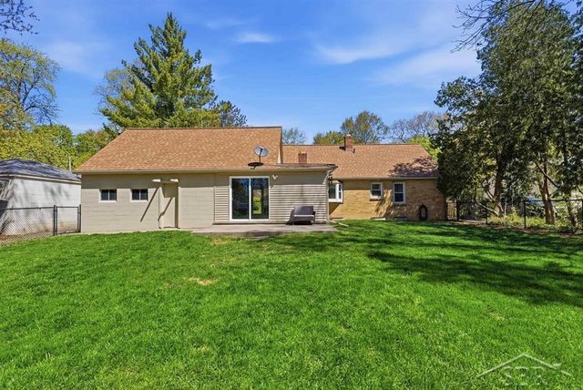306 E Sugnet Road, Midland, MI 48642