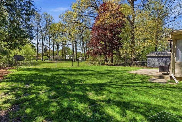306 E Sugnet Road, Midland, MI 48642