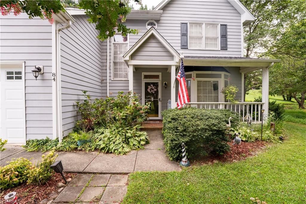 84 Park Village Lane, Greensboro, NC 27455