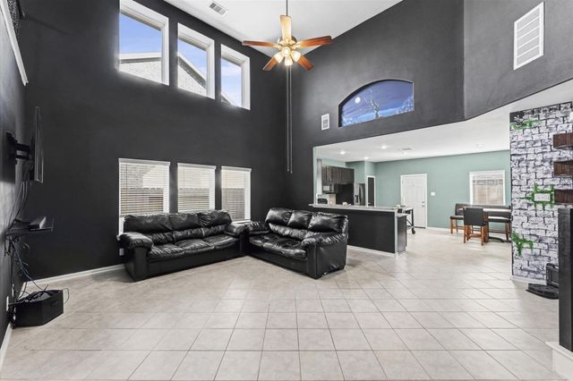 8814 Ruddy Duck Court, Baytown, TX 77521