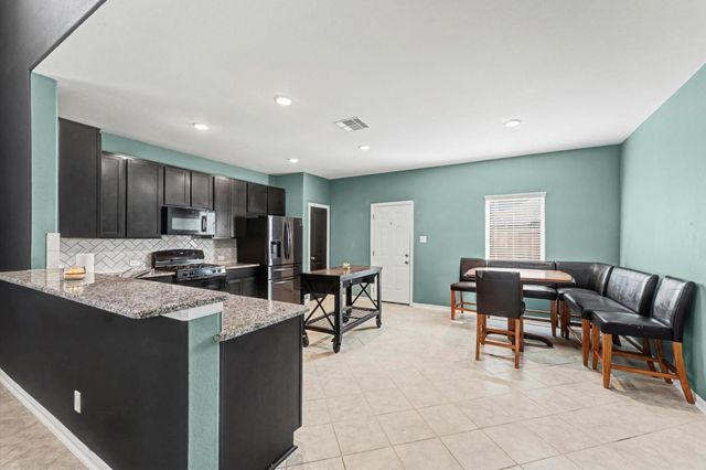 8814 Ruddy Duck Court, Baytown, TX 77521