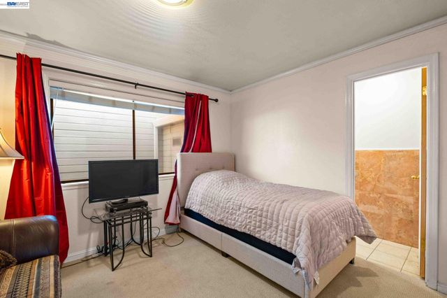 8591 Beverly Ln, Dublin, CA 94568