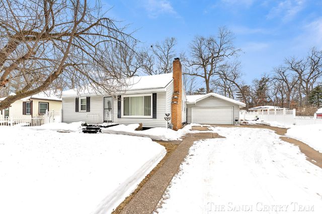 831 West Street, Muskegon, MI 49442