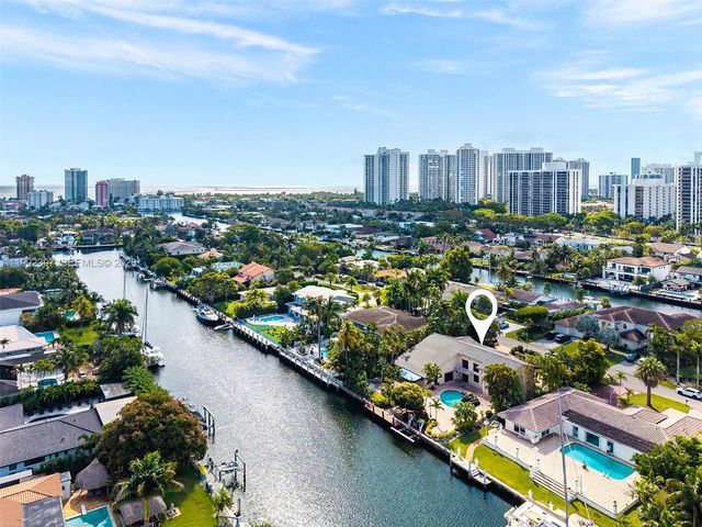 448 Poinciana Dr, Hallandale Beach, FL 33009