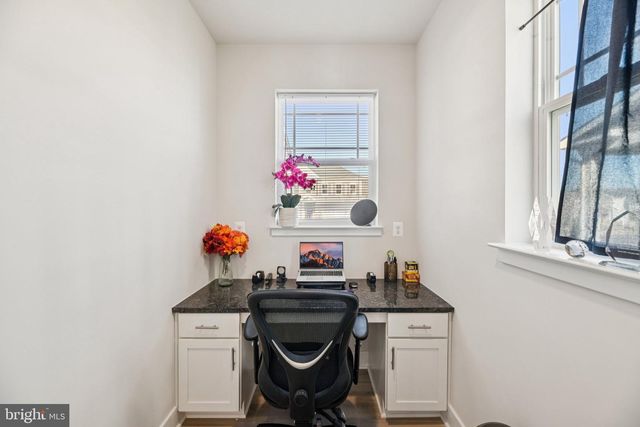 5660 LEWIS CARROLL DR, White Plains, MD 20695