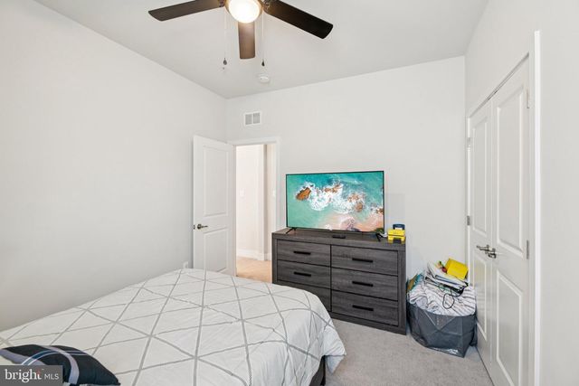 5660 LEWIS CARROLL DR, White Plains, MD 20695