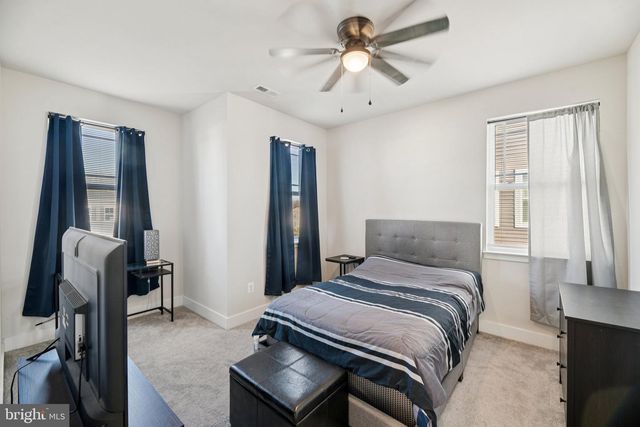 5660 LEWIS CARROLL DR, White Plains, MD 20695