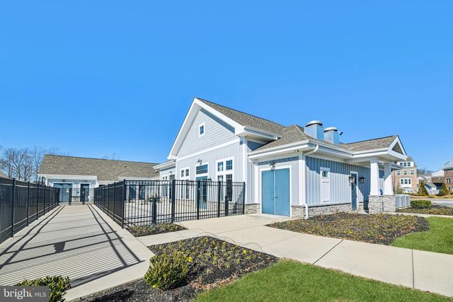 5660 LEWIS CARROLL DR, White Plains, MD 20695