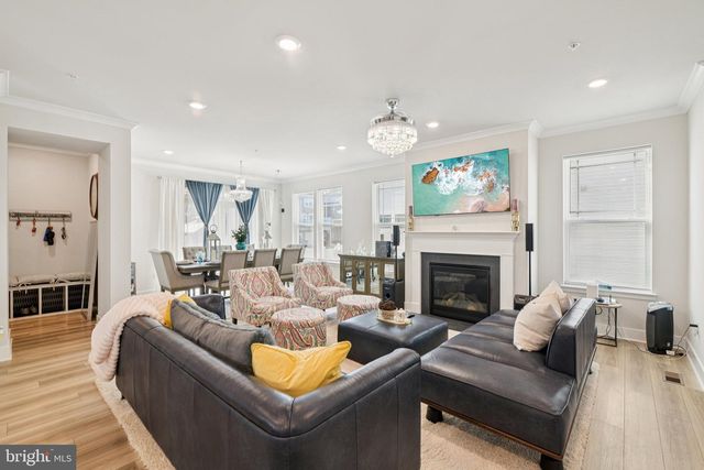 5660 LEWIS CARROLL DR, White Plains, MD 20695