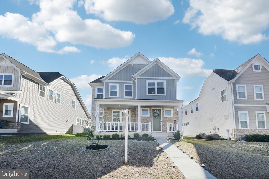 5660 LEWIS CARROLL DR, White Plains, MD 20695