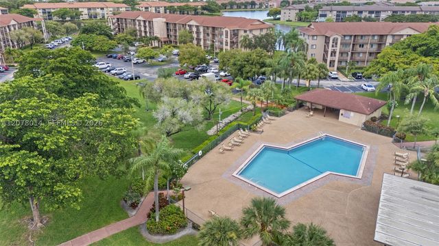 13705 SW 12th St 409B, Pembroke Pines, FL 33027
