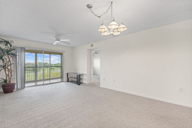 13705 SW 12th St 409B, Pembroke Pines, FL 33027
