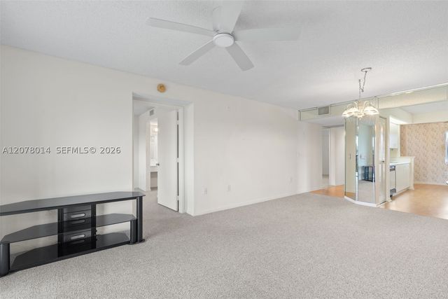 13705 SW 12th St 409B, Pembroke Pines, FL 33027