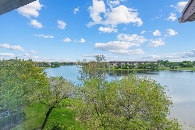 13705 SW 12th St 409B, Pembroke Pines, FL 33027