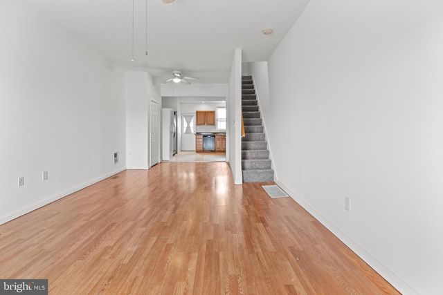 3915 FALLS RD, Baltimore, MD 21211