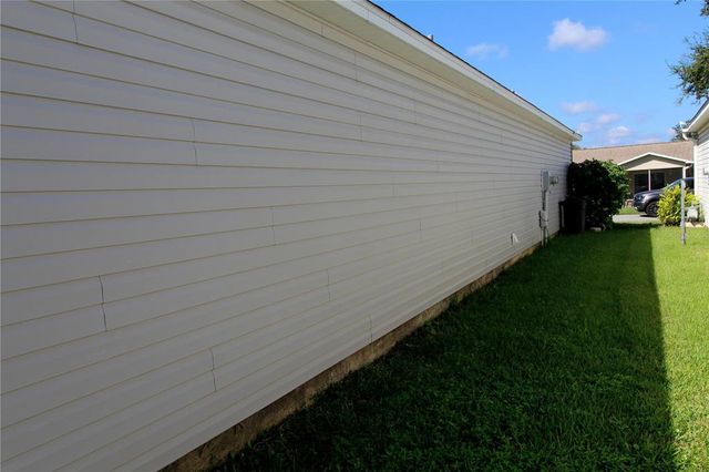985 YORK TERRACE, The Villages, FL 32162