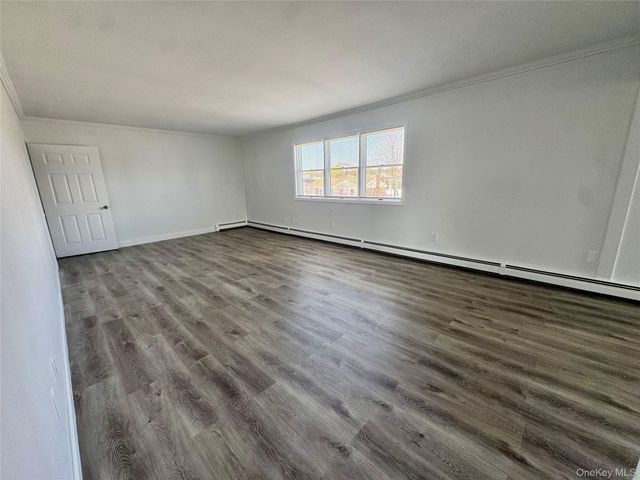 70 Burlington Avenue, Deer Park, NY 11729