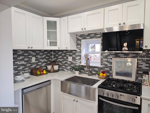 1744 STOCKER ST, Philadelphia, PA 19145