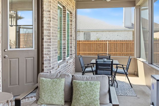 104 Skyward Lane, Caddo Mills, TX 75135