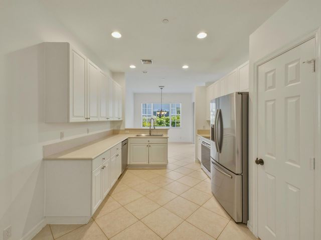 119 Lancaster Road, Boynton Beach, FL 33426