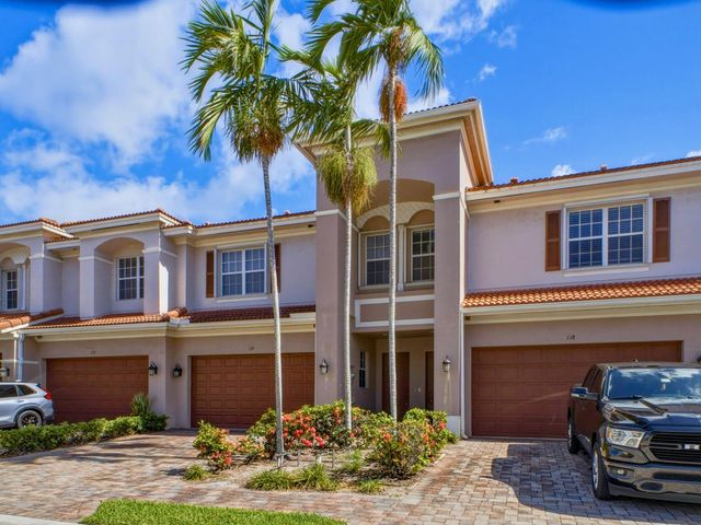 119 Lancaster Road, Boynton Beach, FL 33426