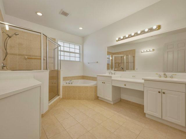 119 Lancaster Road, Boynton Beach, FL 33426
