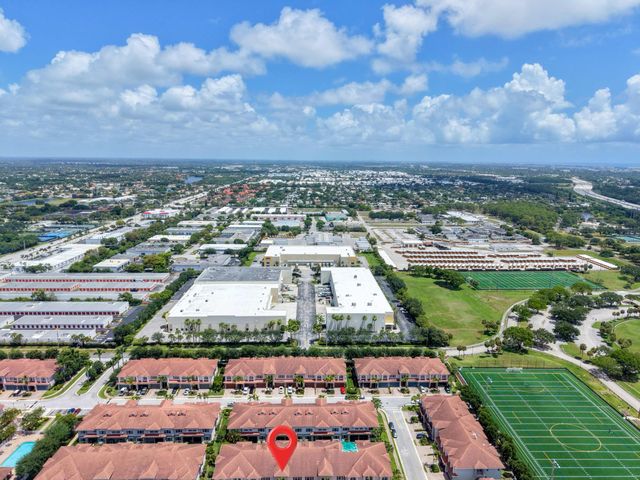 119 Lancaster Road, Boynton Beach, FL 33426