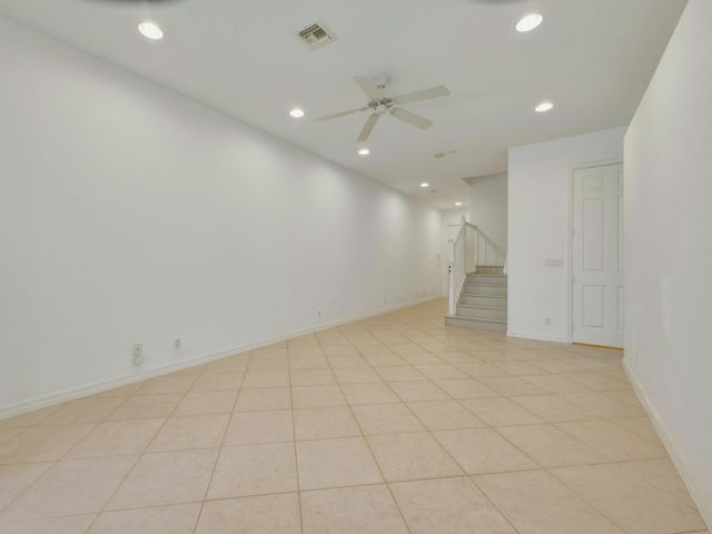 119 Lancaster Road, Boynton Beach, FL 33426