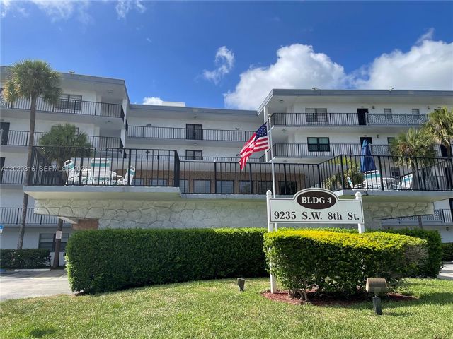 9235 SW 8th St 209, Boca Raton, FL 33428