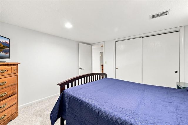 5207 Spring Avenue, Kansas City, MO 64133
