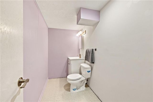 5207 Spring Avenue, Kansas City, MO 64133