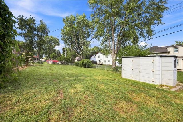 5207 Spring Avenue, Kansas City, MO 64133