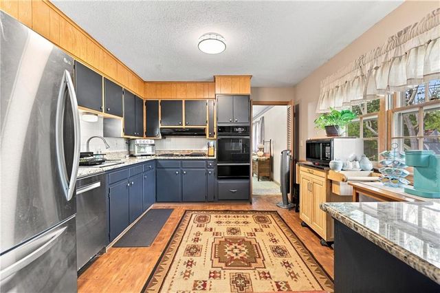 5207 Spring Avenue, Kansas City, MO 64133
