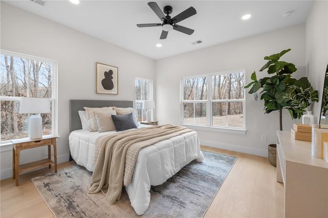 502 Point Road, Westminster, SC 29693