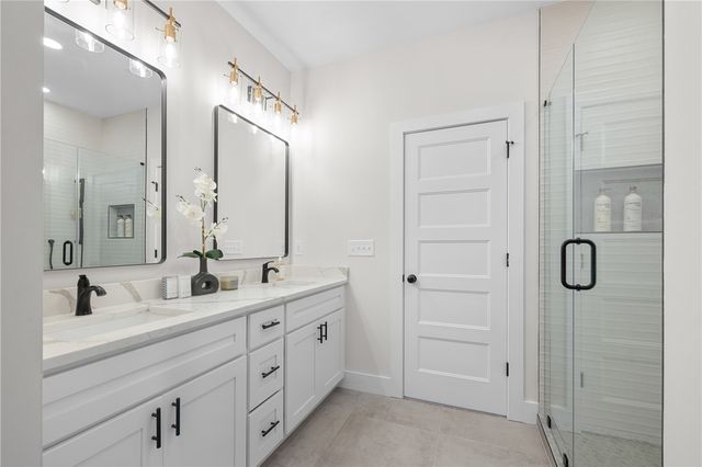502 Point Road, Westminster, SC 29693