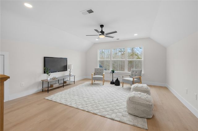 502 Point Road, Westminster, SC 29693
