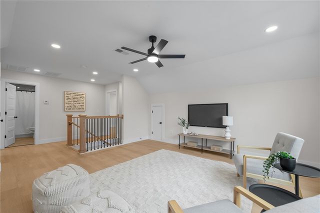 502 Point Road, Westminster, SC 29693