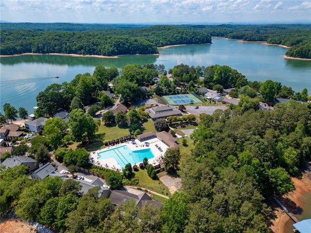 502 Point Road, Westminster, SC 29693