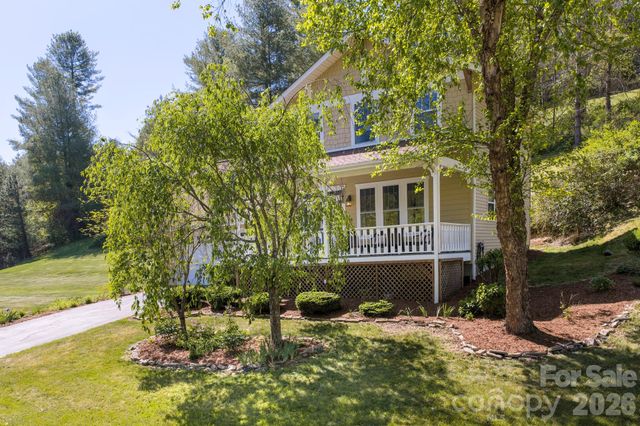 26 Macdougall Lane, Weaverville, NC 28787