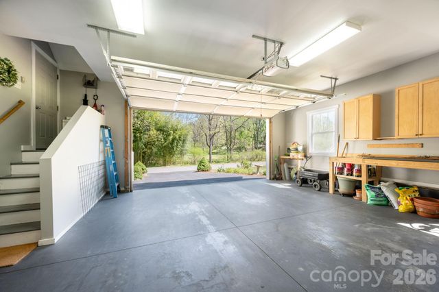 26 Macdougall Lane, Weaverville, NC 28787