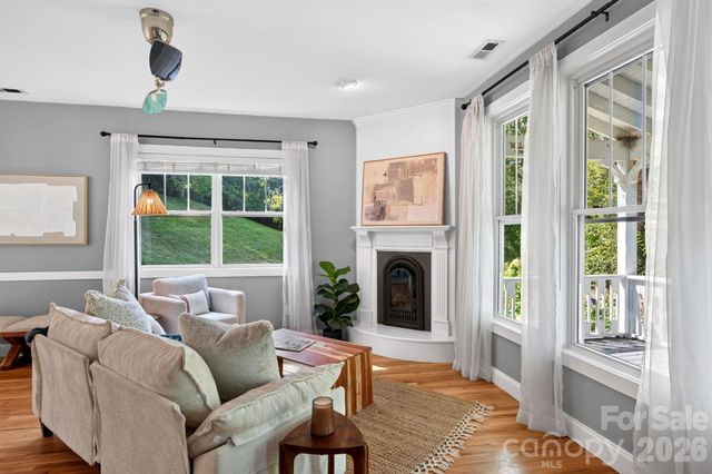 26 Macdougall Lane, Weaverville, NC 28787