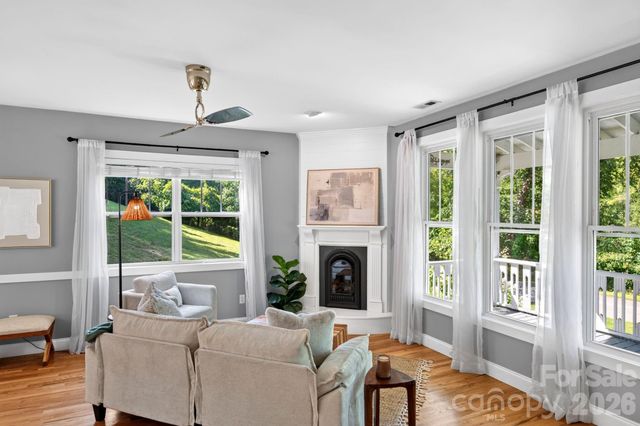 26 Macdougall Lane, Weaverville, NC 28787
