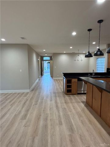 617 E Thornhill Avenue, Mcallen, TX 78503