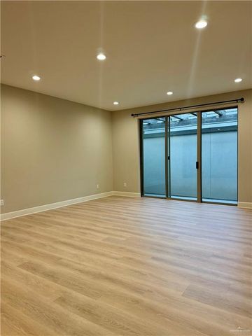 617 E Thornhill Avenue, Mcallen, TX 78503