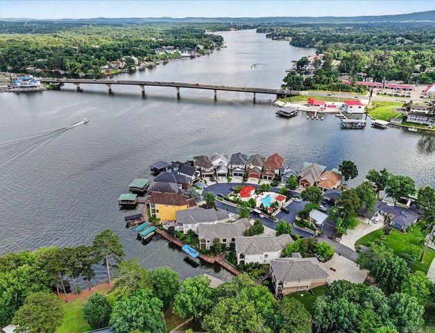 333 Paradise Point, Hot Springs, AR 71913