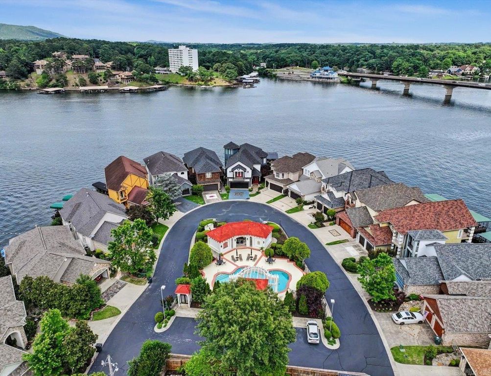 333 Paradise Point, Hot Springs, AR 71913