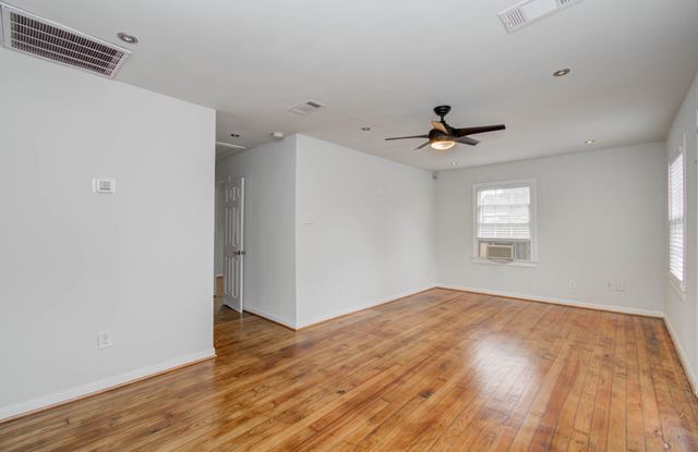 4706 Fisk Street, Houston, TX 77009
